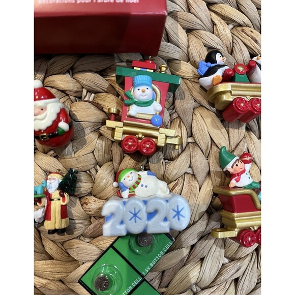 Lot of 9 Vtg Hallmark Keepsake Christmas Ornaments 1990s To 2020 - Picture 9 of 15